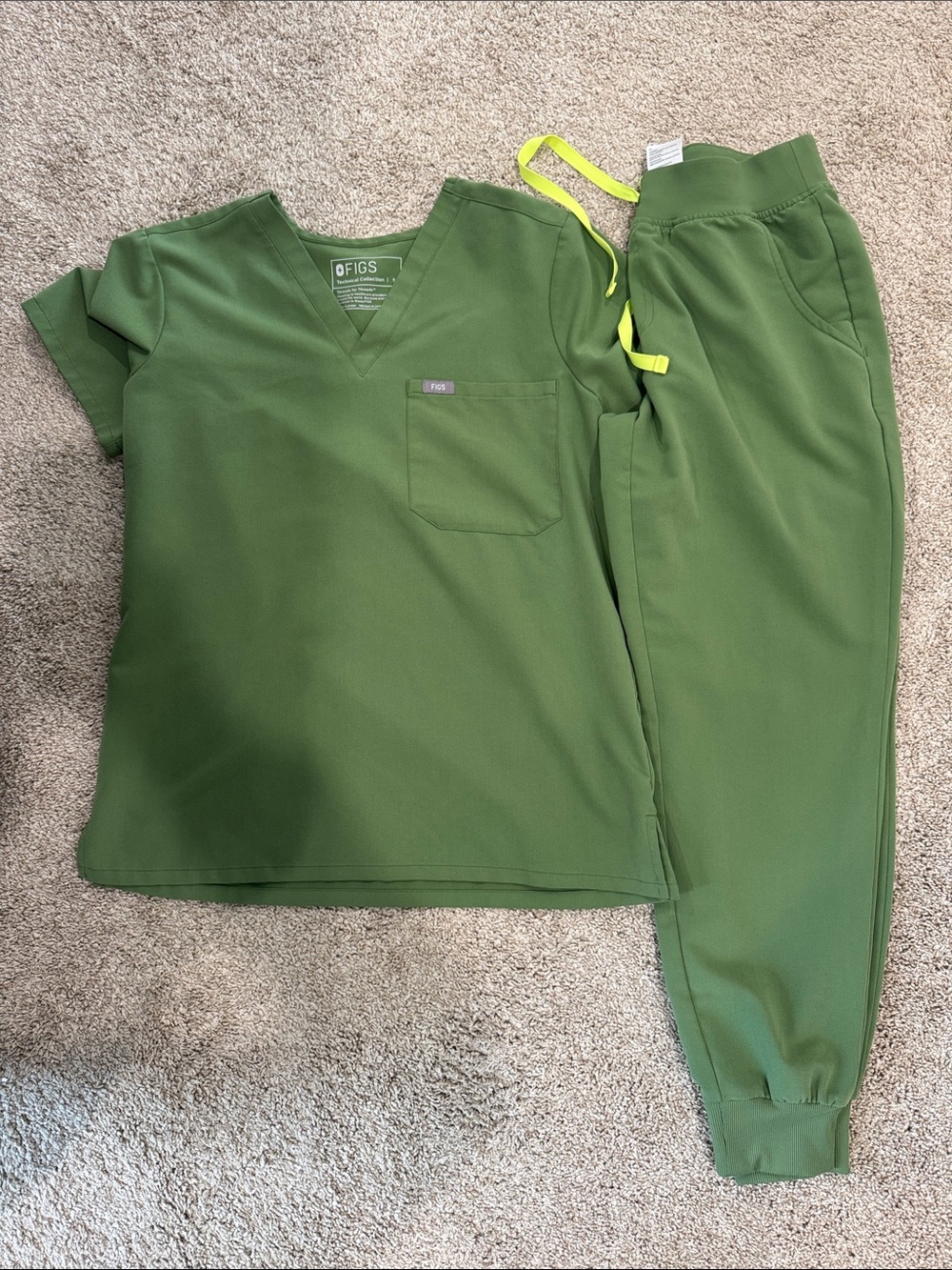 Figs Olive Green Scrub Set, Small/SP